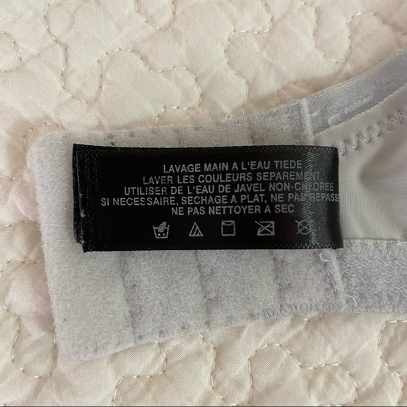 Natori Lightly Lined Underwire Bra - Picture 11 of 11